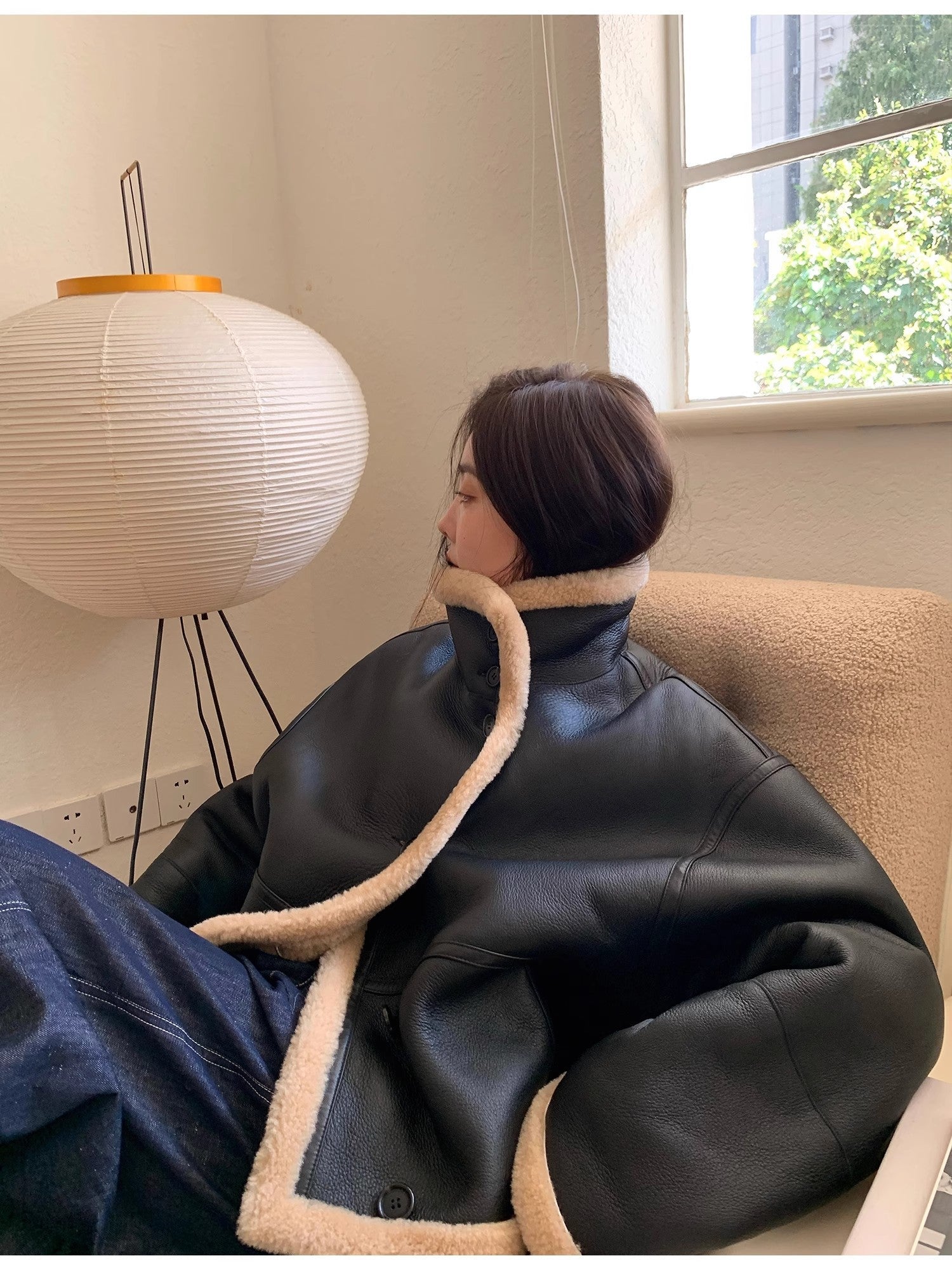 "Corner Coffee" Merino Wool Sheepskin Stand-Up Collar